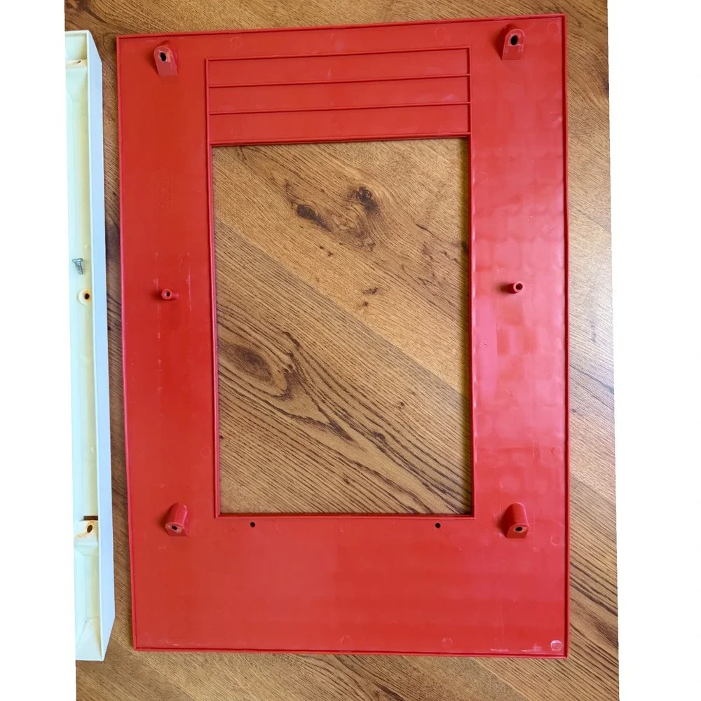 1979 Barbie A-Frame Dream House Replacement‎ Part Side Roof Rafter Support Screw